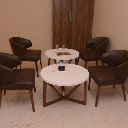 Hotel Bharat Kota  Esterno foto