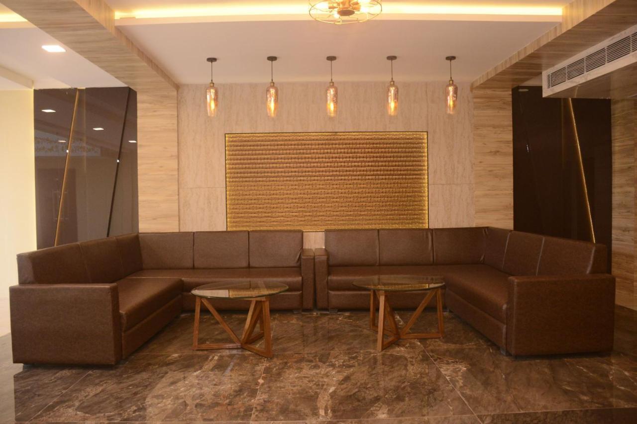 Hotel Bharat Kota  Esterno foto